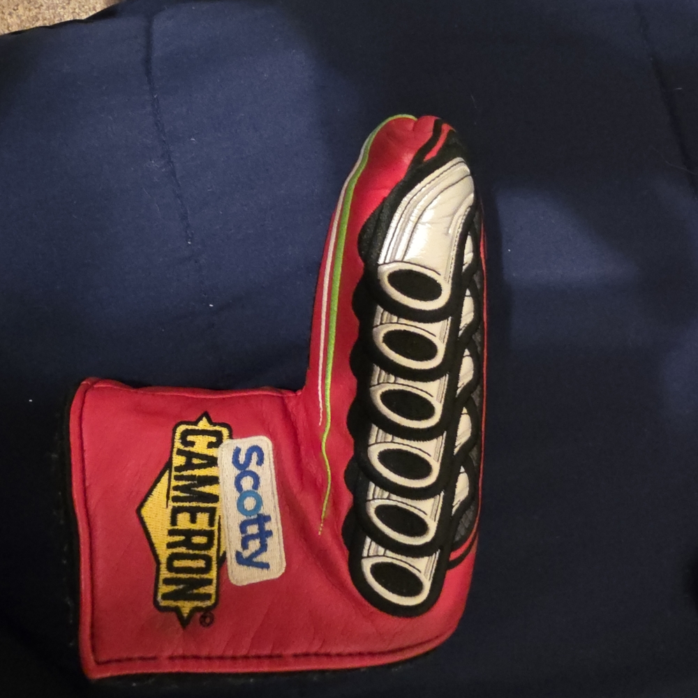 Scotty Cameron Red Putter Headcover